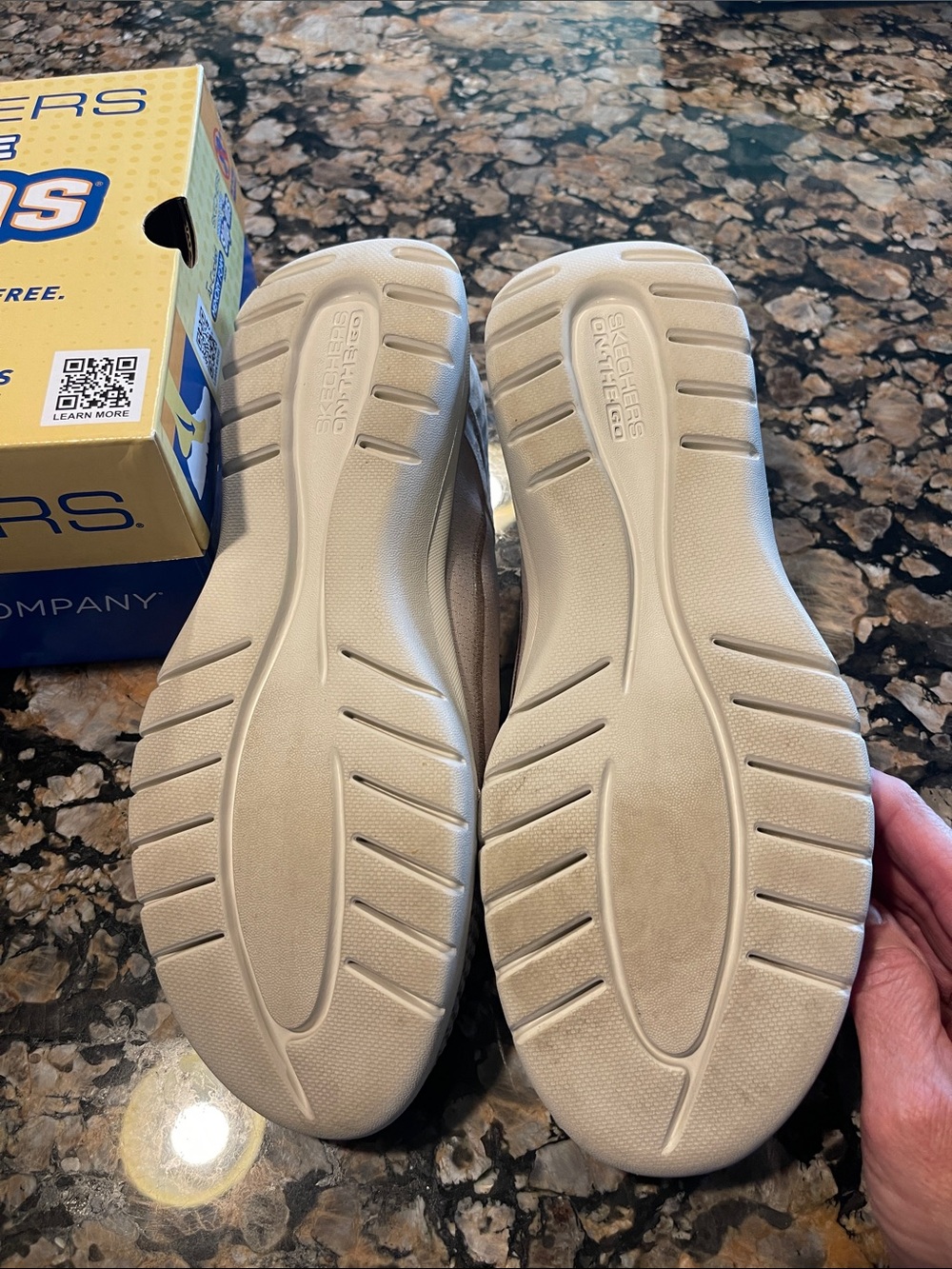 EUC Skechers Women's Slip-On Moccasins in Taupe suze 8 - Picture 5 of 7